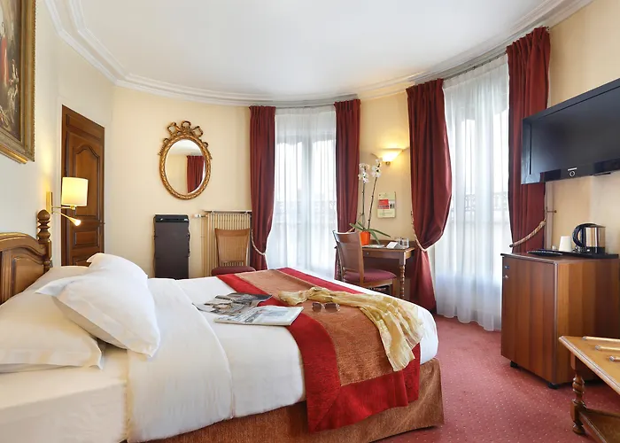 The Originals City Hotel Paix Republique Parigi